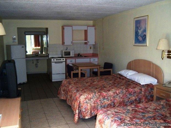 Clearwater Inn Сейфти Харбър Стая снимка
